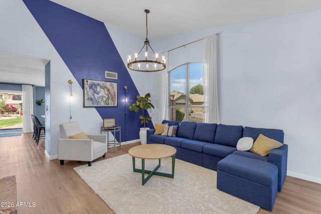 534 E KYLE Court, Gilbert, AZ 85296