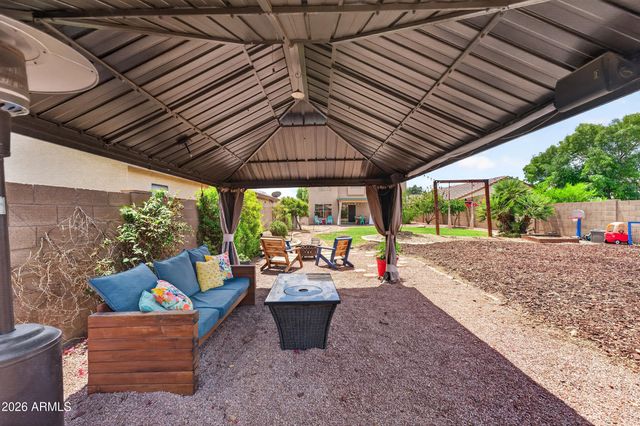 534 E KYLE Court, Gilbert, AZ 85296