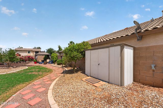 534 E KYLE Court, Gilbert, AZ 85296