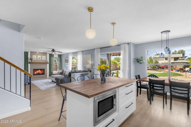 534 E KYLE Court, Gilbert, AZ 85296