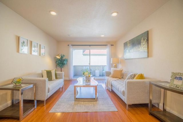 761 N Fair Oaks Avenue 6, Sunnyvale, CA 94085