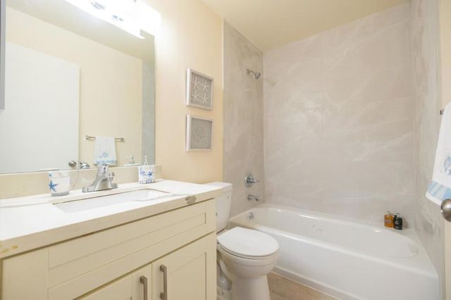 761 N Fair Oaks Avenue 6, Sunnyvale, CA 94085