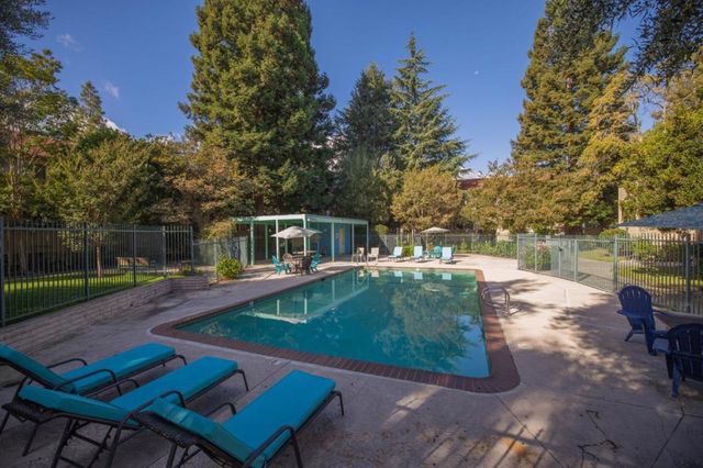 761 N Fair Oaks Avenue 6, Sunnyvale, CA 94085