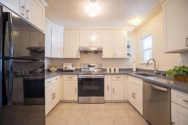 761 N Fair Oaks Avenue 6, Sunnyvale, CA 94085