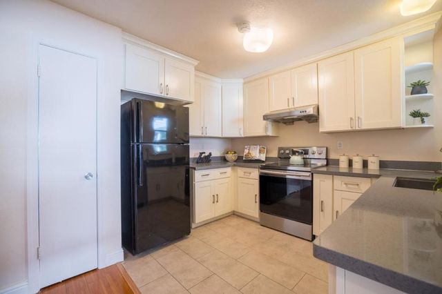 761 N Fair Oaks Avenue 6, Sunnyvale, CA 94085