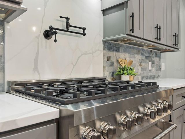 4050 PALMA CEIA CIRCLE, Winter Haven, FL 33884