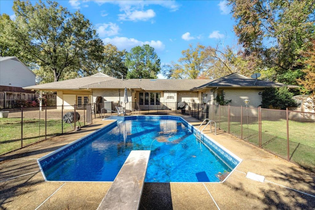 6771 SUNBURST CV, Memphis, TN 38119