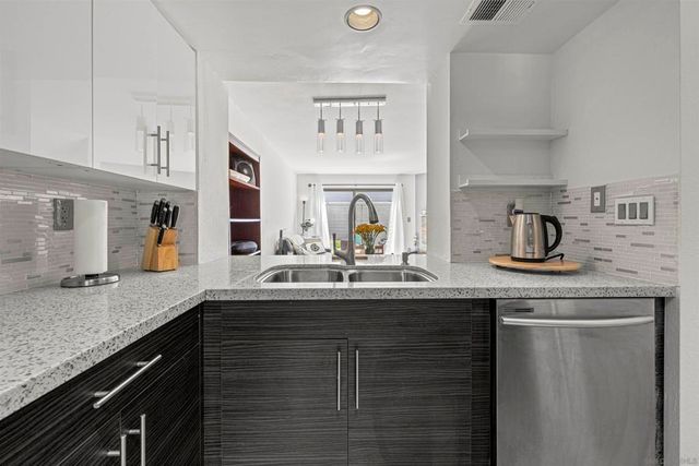 814 AMERICA WAY, Del Mar, CA 92014