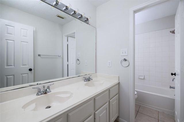 107 N Sunny Slope Circle, The Woodlands, TX 77381