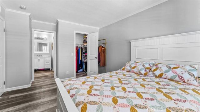 2915 Deacon 17, Simi Valley, CA 93065