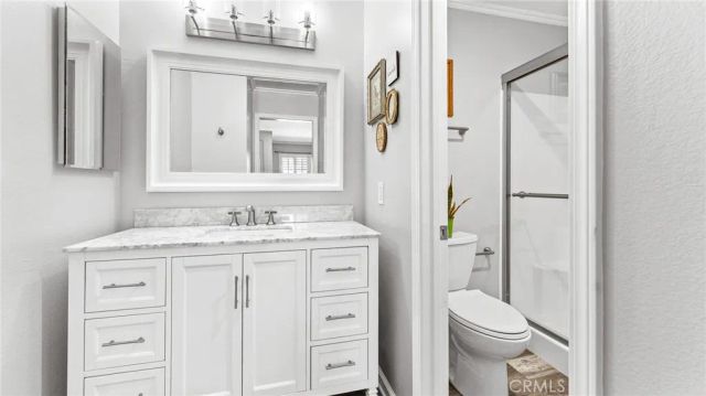 2915 Deacon 17, Simi Valley, CA 93065