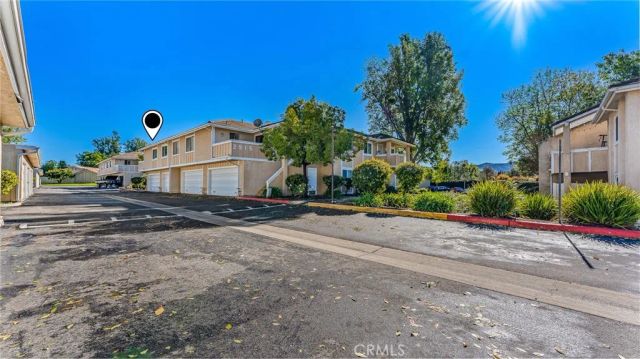 2915 Deacon 17, Simi Valley, CA 93065
