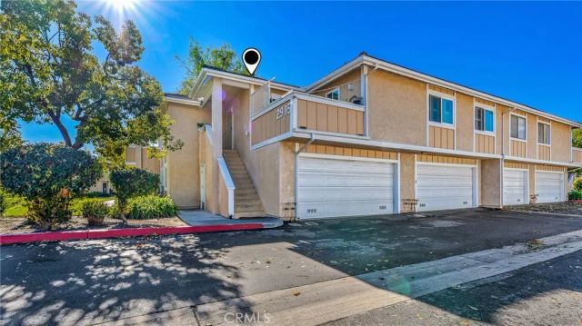 2915 Deacon 17, Simi Valley, CA 93065