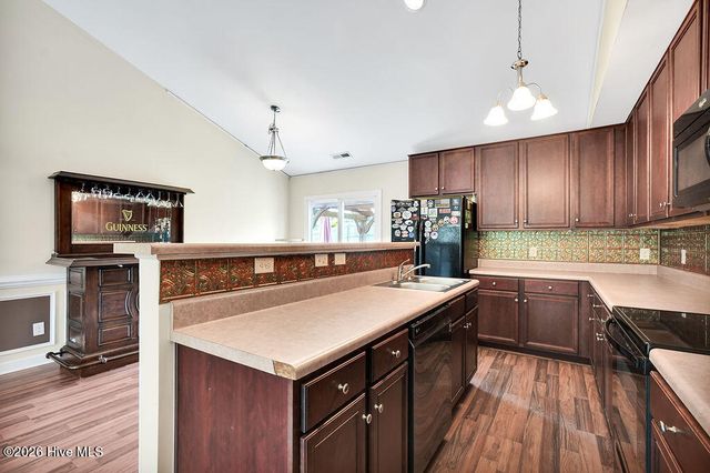 225 Derby Downs Drive, Sneads Ferry, NC 28460