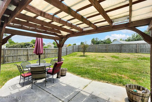 225 Derby Downs Drive, Sneads Ferry, NC 28460