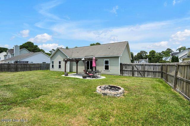 225 Derby Downs Drive, Sneads Ferry, NC 28460