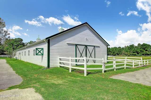 225 Derby Downs Drive, Sneads Ferry, NC 28460