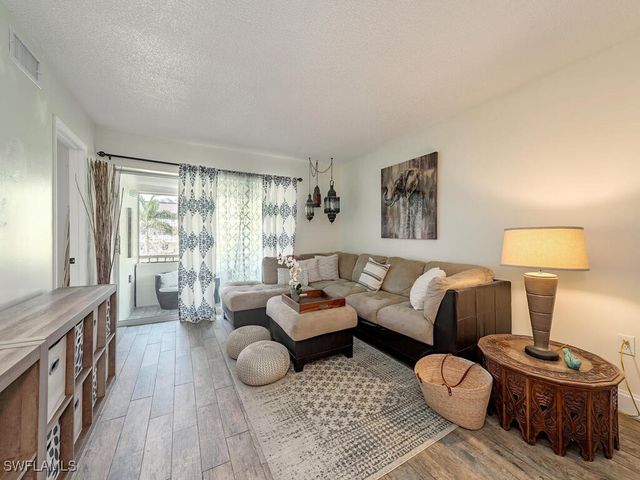 39 Watercolor WAY 39, Naples, FL 34113