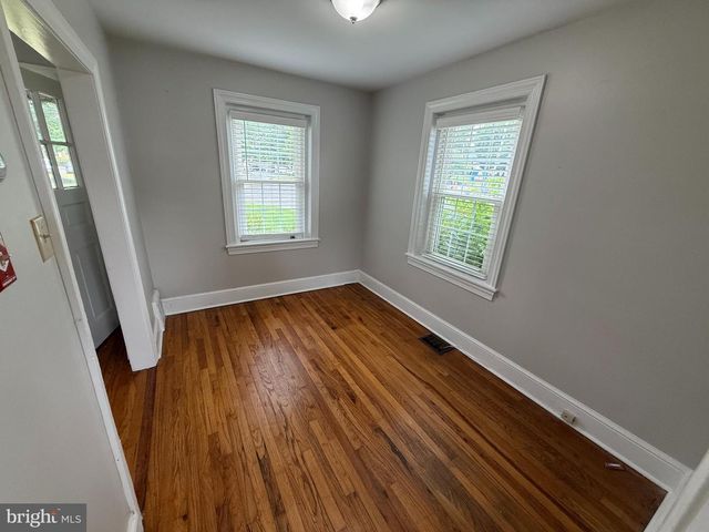 38 RICHBORO RD, Newtown, PA 18940