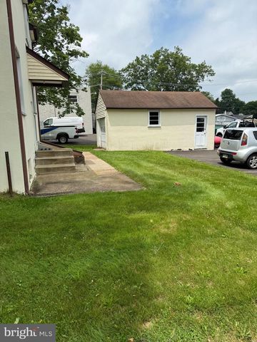 38 RICHBORO RD, Newtown, PA 18940