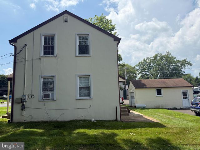 38 RICHBORO RD, Newtown, PA 18940