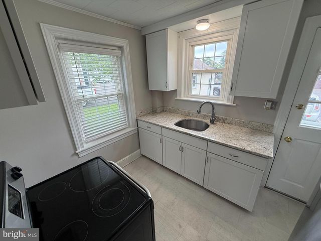 38 RICHBORO RD, Newtown, PA 18940