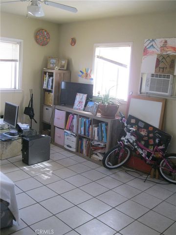 10567 Ohio, Loma Linda, CA 92354