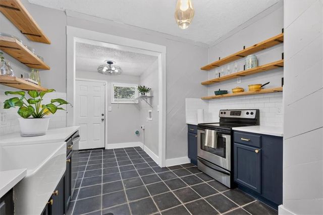 840 Barnett Avenue, Kansas City, KS 66101