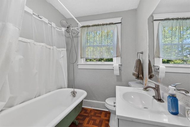 840 Barnett Avenue, Kansas City, KS 66101