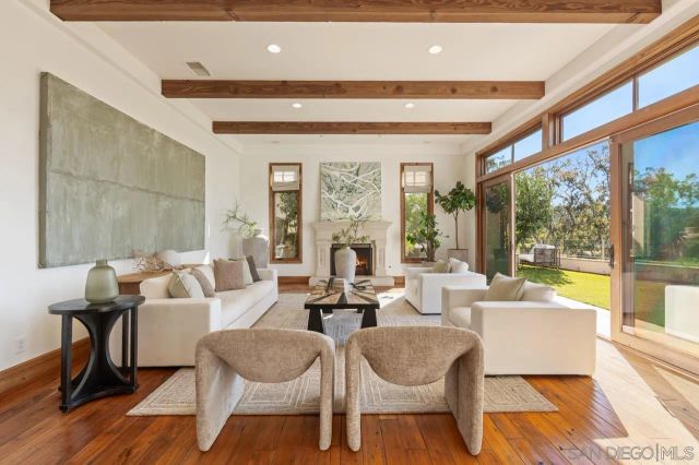 8080 La Jolla Scenic Dr North, La Jolla, CA 92037