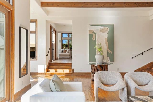 8080 La Jolla Scenic Dr North, La Jolla, CA 92037