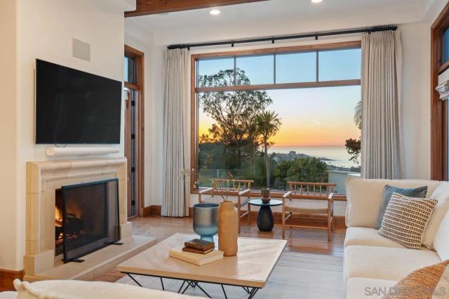 8080 La Jolla Scenic Dr North, La Jolla, CA 92037