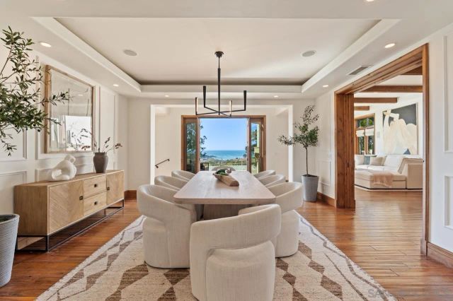 8080 La Jolla Scenic Dr North, La Jolla, CA 92037