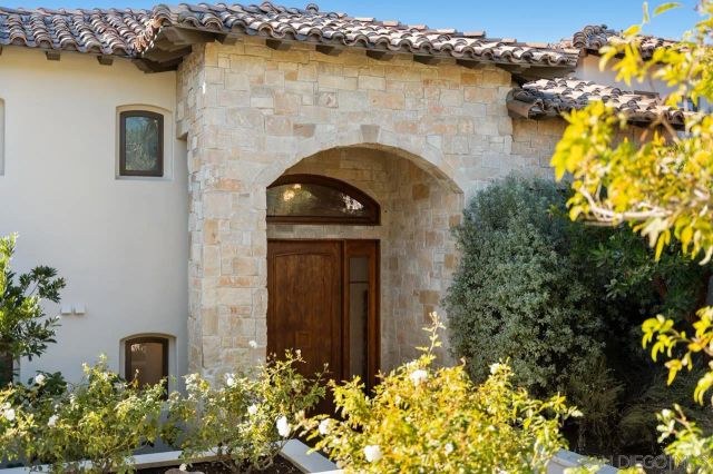 8080 La Jolla Scenic Dr North, La Jolla, CA 92037