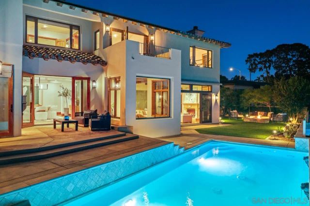 8080 La Jolla Scenic Dr North, La Jolla, CA 92037