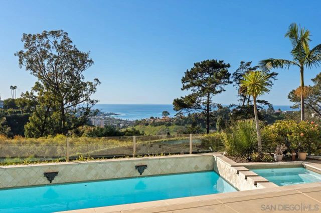 8080 La Jolla Scenic Dr North, La Jolla, CA 92037