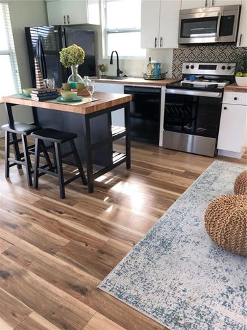 1321 W NORTH B STREET, Tampa, FL 33606