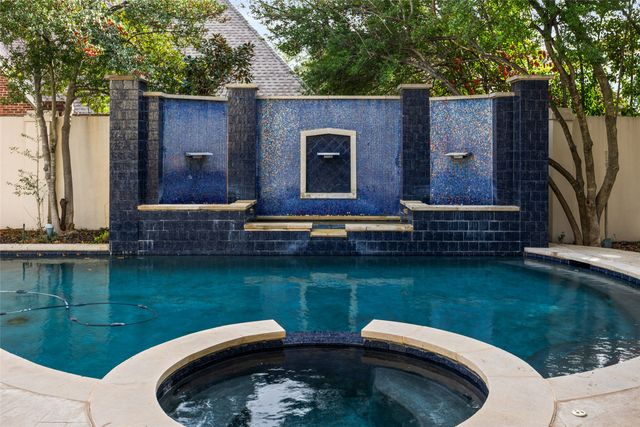 5608 Stone Cliff Court, Dallas, TX 75287