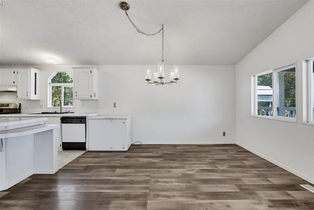 9932 Frenchtown-Dobbins Rd, Oregon House, CA 95962