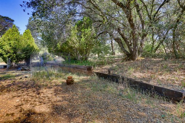 9932 Frenchtown-Dobbins Rd, Oregon House, CA 95962