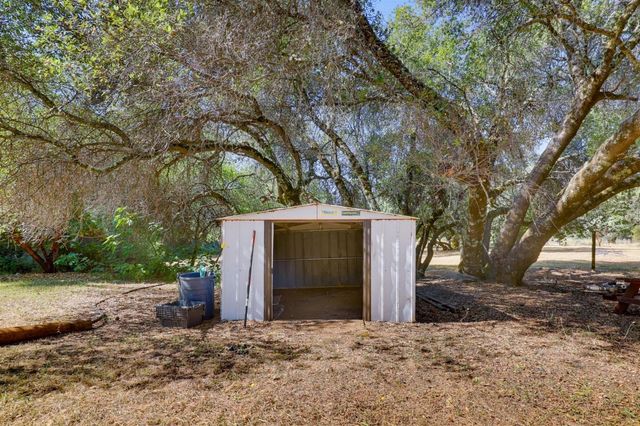 9932 Frenchtown-Dobbins Rd, Oregon House, CA 95962