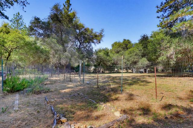 9932 Frenchtown-Dobbins Rd, Oregon House, CA 95962