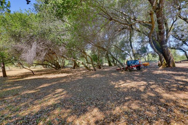 9932 Frenchtown-Dobbins Rd, Oregon House, CA 95962