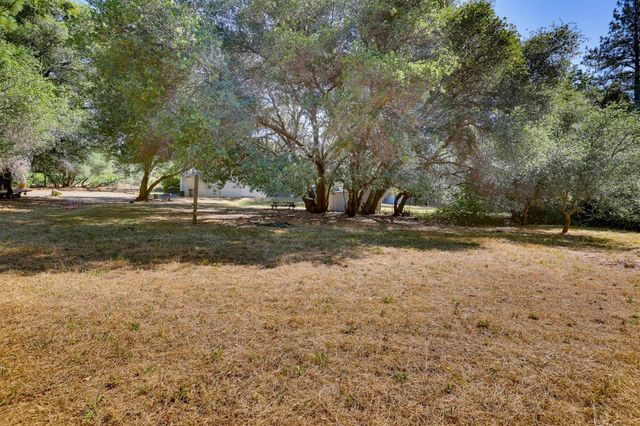 9932 Frenchtown-Dobbins Rd, Oregon House, CA 95962