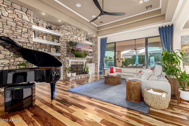 4421 E TAURUS Place, Chandler, AZ 85249