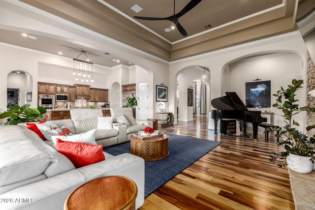 4421 E TAURUS Place, Chandler, AZ 85249