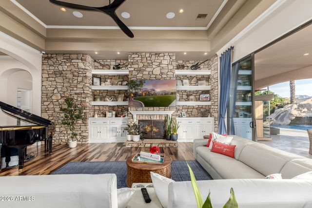 4421 E TAURUS Place, Chandler, AZ 85249