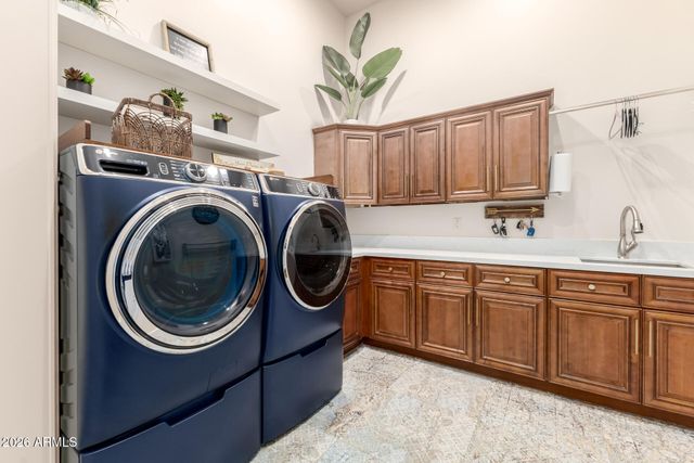 4421 E TAURUS Place, Chandler, AZ 85249