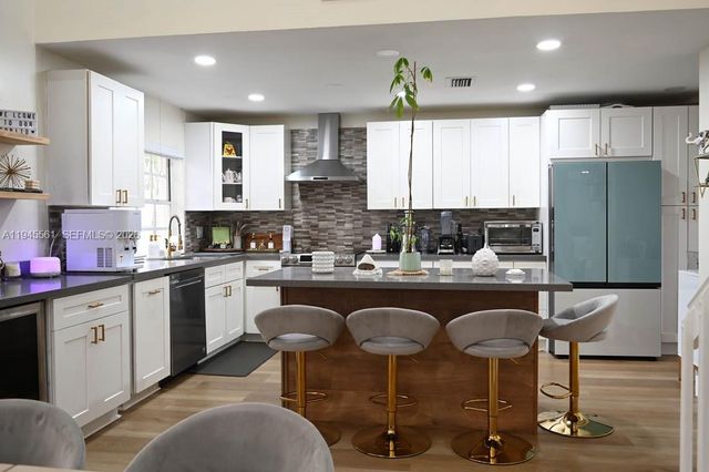 1430 Cottonwood Cir, Weston, FL 33326