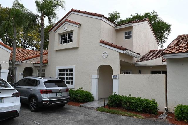 1430 Cottonwood Cir, Weston, FL 33326